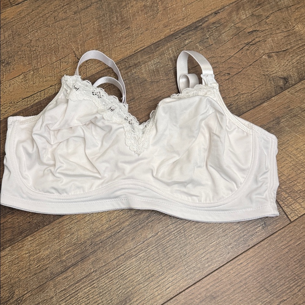 Nursing Bra‎ by Top Secret White Size 40D